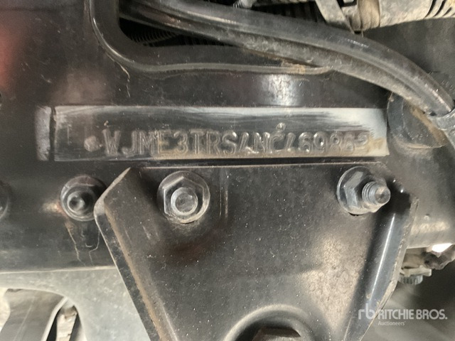 Iveco Trakker 380 T/A Sleeper Truck Tractor - Camión chasis, Remolque portacontenedore/ Intercambiable: foto 3 Iveco Trakker 380 T/A Sleeper Truck Tractor - Camión chasis, Remolque portacontenedore/ Intercambiable: foto 3