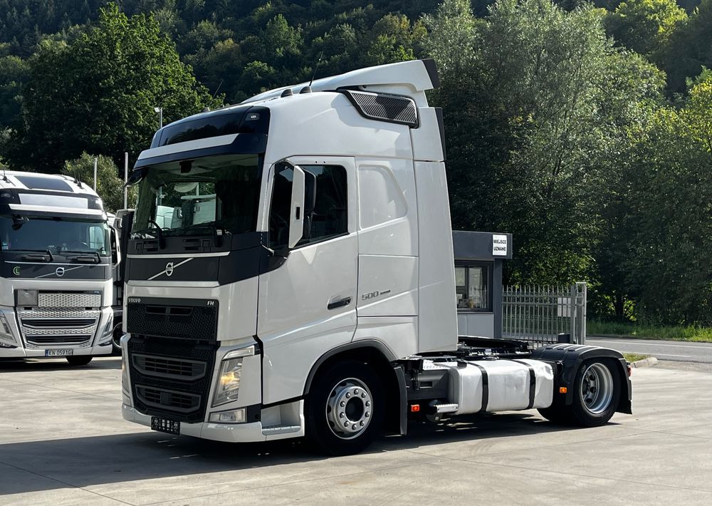 Volvo FH500 // 2016 // Mega // 2 zbiorniki // Z ruchu międzynarodowego // - Cabeza tractora: foto 1 Volvo FH500 // 2016 // Mega // 2 zbiorniki // Z ruchu międzynarodowego // - Cabeza tractora: foto 1