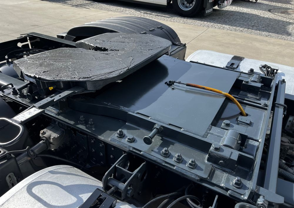 Cabeza tractora Volvo FH500 // 2016 // Mega // 2 zbiorniki // Z ruchu międzynarodowego //: foto 15 Cabeza tractora Volvo FH500 // 2016 // Mega // 2 zbiorniki // Z ruchu międzynarodowego //: foto 15