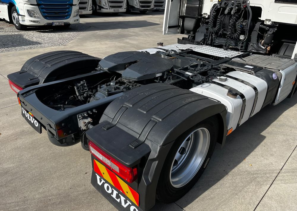 Cabeza tractora Volvo FH500 // 2016 // Mega // 2 zbiorniki // Z ruchu międzynarodowego //: foto 14 Cabeza tractora Volvo FH500 // 2016 // Mega // 2 zbiorniki // Z ruchu międzynarodowego //: foto 14