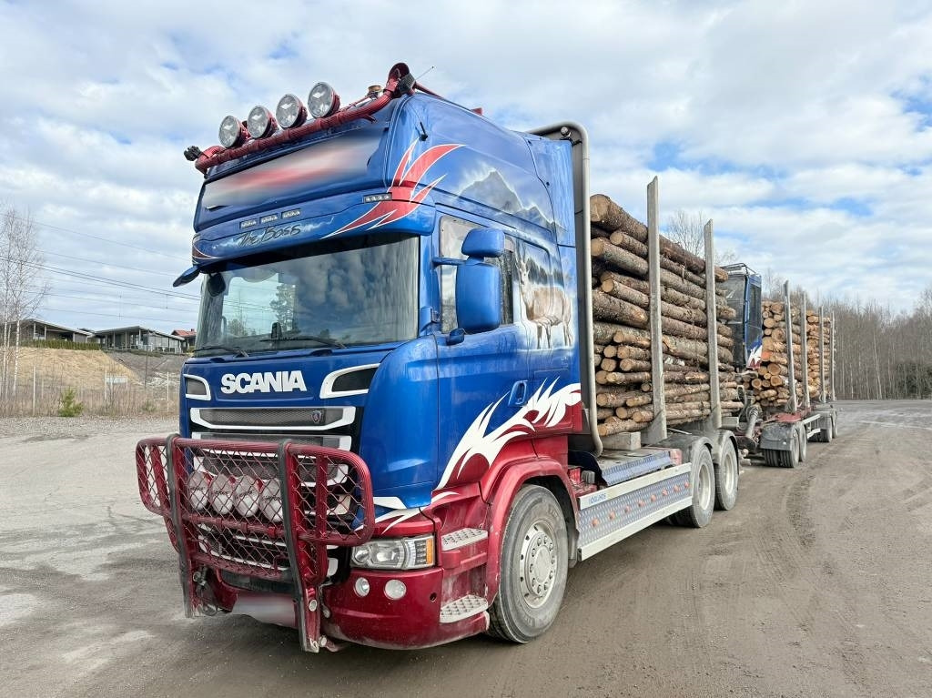Scania R 730 6x4 Jonsered J1088S - Camión forestal: foto 1 Scania R 730 6x4 Jonsered J1088S - Camión forestal: foto 1