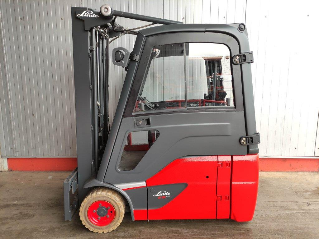 Linde E16-02-386 - Carretilla elevadora eléctrica: foto 1 Linde E16-02-386 - Carretilla elevadora eléctrica: foto 1