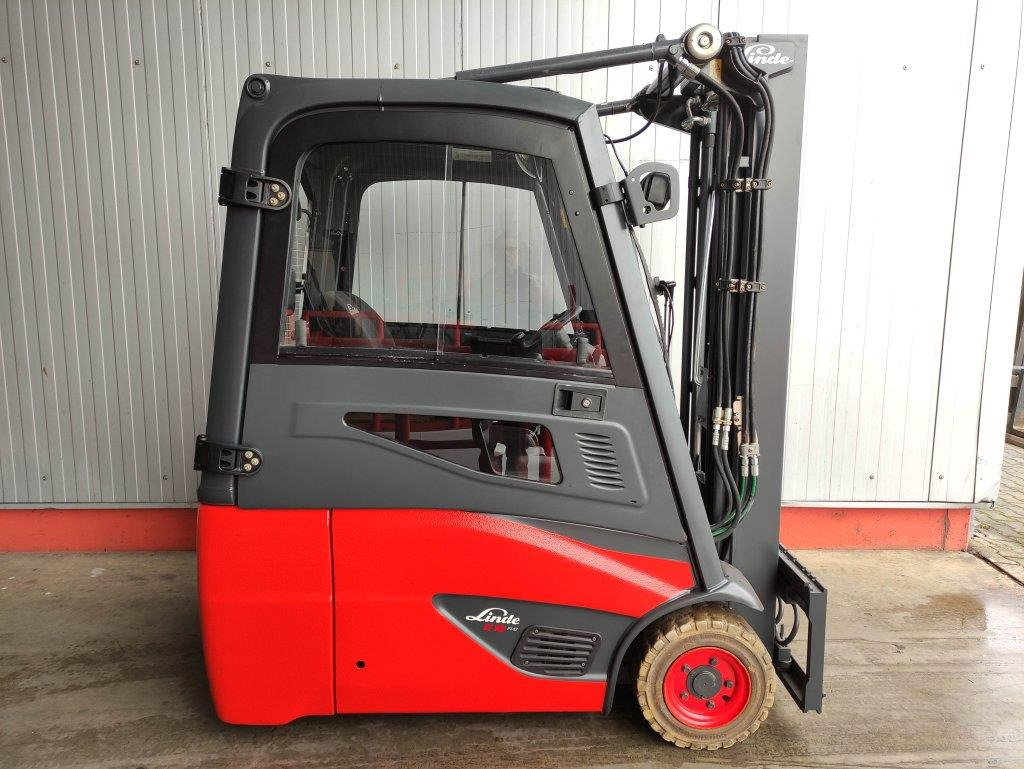 Linde E16-02-386 - Carretilla elevadora eléctrica: foto 2 Linde E16-02-386 - Carretilla elevadora eléctrica: foto 2