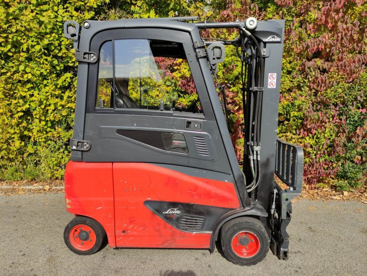 Linde E20PH-02-386 EVO - Carretilla elevadora eléctrica: foto 2 Linde E20PH-02-386 EVO - Carretilla elevadora eléctrica: foto 2