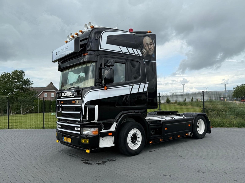 Scania R 144 530 SHOW TRUCK, INTERIEUR, OPEN UITLAAT, HOBBY, TOP. - Cabeza tractora: foto 2 Scania R 144 530 SHOW TRUCK, INTERIEUR, OPEN UITLAAT, HOBBY, TOP. - Cabeza tractora: foto 2