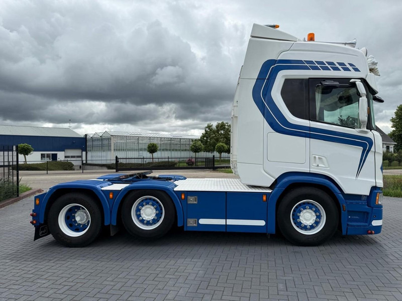 Cabeza tractora Scania R450 SHOW TRUCK, INTERIOR, STEERING, RETARDER, 570.000 KM.: foto 17 Cabeza tractora Scania R450 SHOW TRUCK, INTERIOR, STEERING, RETARDER, 570.000 KM.: foto 17