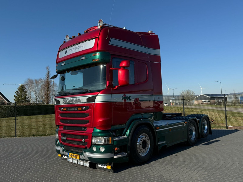 Scania R560 SHOW TRUCK, INTERIOR, FULL AIR, LIKE NEW. - Cabeza tractora: foto 3 Scania R560 SHOW TRUCK, INTERIOR, FULL AIR, LIKE NEW. - Cabeza tractora: foto 3