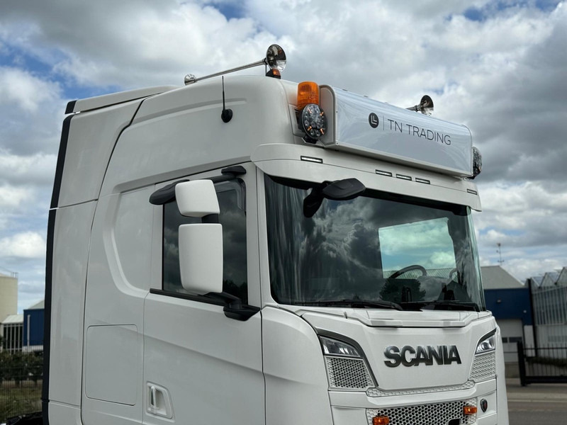 Scania R580 V8 NGS 3.15WB, RETARDER, VOLLUCHT, LEER, LED, KING OF THE ROAD. - Cabeza tractora: foto 2 Scania R580 V8 NGS 3.15WB, RETARDER, VOLLUCHT, LEER, LED, KING OF THE ROAD. - Cabeza tractora: foto 2