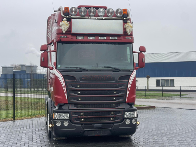 Scania R580 V8 SILVER GRIFFIN 66/100, LIMITED EDITION, FULL AIR, RETARDER. - Cabeza tractora: foto 2 Scania R580 V8 SILVER GRIFFIN 66/100, LIMITED EDITION, FULL AIR, RETARDER. - Cabeza tractora: foto 2