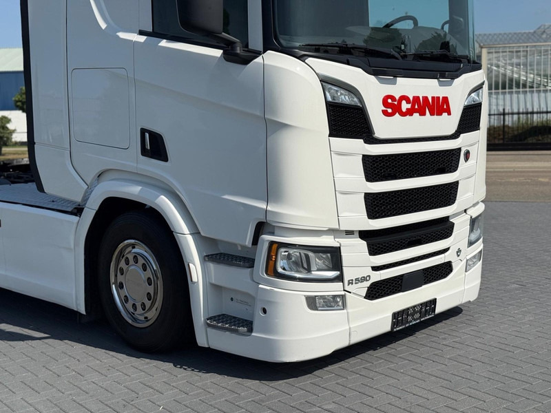 Scania R590 VOLLUCHT, LEER, HYDRAULIEK, NL KENTEKEN, APK, TACHO 2. - Cabeza tractora: foto 3 Scania R590 VOLLUCHT, LEER, HYDRAULIEK, NL KENTEKEN, APK, TACHO 2. - Cabeza tractora: foto 3