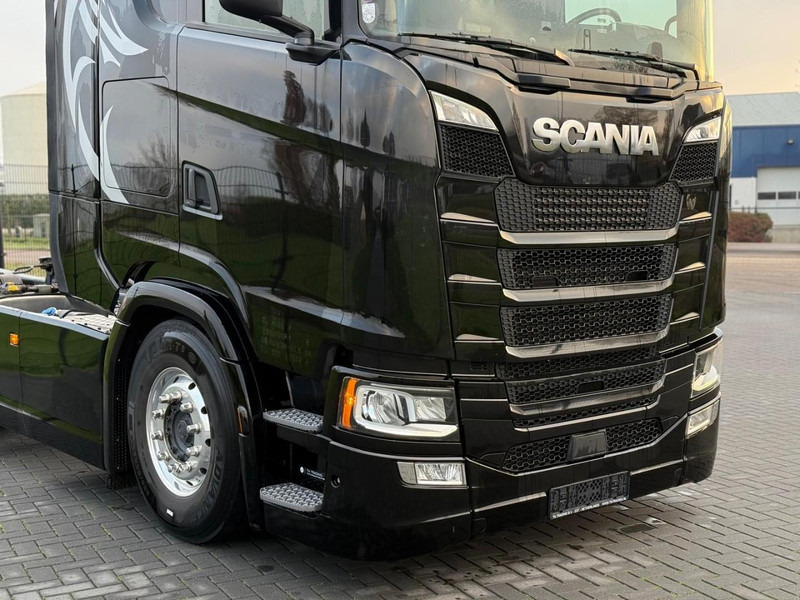 Scania S500 VOLLUCHT, HYDRAULIEK, 6 BALGEN, RETARDER, NIEUWE ACHTERBANDEN. - Cabeza tractora: foto 2 Scania S500 VOLLUCHT, HYDRAULIEK, 6 BALGEN, RETARDER, NIEUWE ACHTERBANDEN. - Cabeza tractora: foto 2