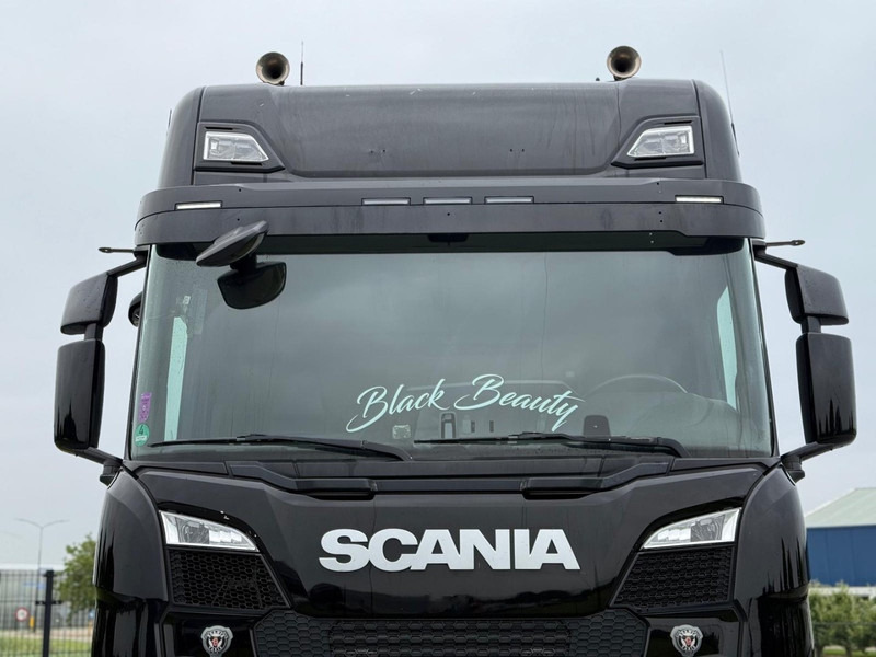 Scania S580 V8 NGS RETARDER, LEATHER, 2X TANK, TOP CONDITION! - Cabeza tractora: foto 5 Scania S580 V8 NGS RETARDER, LEATHER, 2X TANK, TOP CONDITION! - Cabeza tractora: foto 5