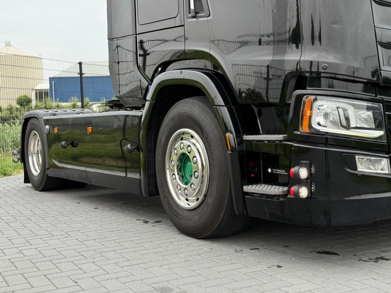 Scania S580 V8 NGS RETARDER, LEATHER, 2X TANK, TOP CONDITION! - Cabeza tractora: foto 2 Scania S580 V8 NGS RETARDER, LEATHER, 2X TANK, TOP CONDITION! - Cabeza tractora: foto 2