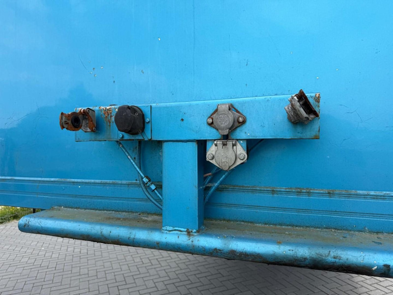 Floor FLO 12 202A 2 ASSEN, LAADKLEP. - Semirremolque caja cerrada: foto 2 Floor FLO 12 202A 2 ASSEN, LAADKLEP. - Semirremolque caja cerrada: foto 2