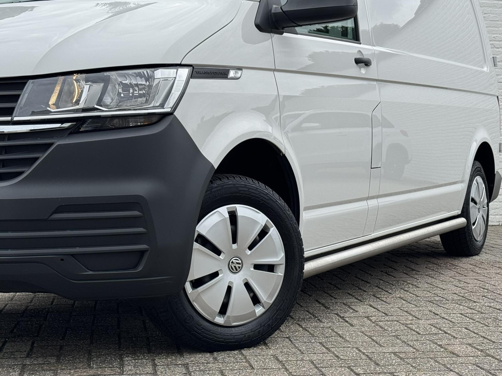 Volkswagen Transporter-2.0 TDI L2H1 Navigatie Trekhaak Carplay Cruise Airco Lat om lat 4 Seizoenen banden - Furgón: foto 3 Volkswagen Transporter-2.0 TDI L2H1 Navigatie Trekhaak Carplay Cruise Airco Lat om lat 4 Seizoenen banden - Furgón: foto 3