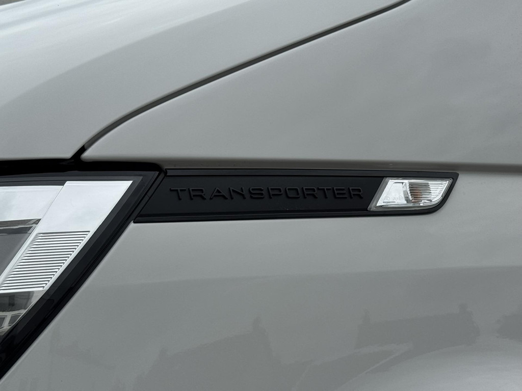 Volkswagen Transporter-2.0 TDI L2H1 Navigatie Trekhaak Carplay Cruise Airco Lat om lat 4 Seizoenen banden - Furgón: foto 5 Volkswagen Transporter-2.0 TDI L2H1 Navigatie Trekhaak Carplay Cruise Airco Lat om lat 4 Seizoenen banden - Furgón: foto 5