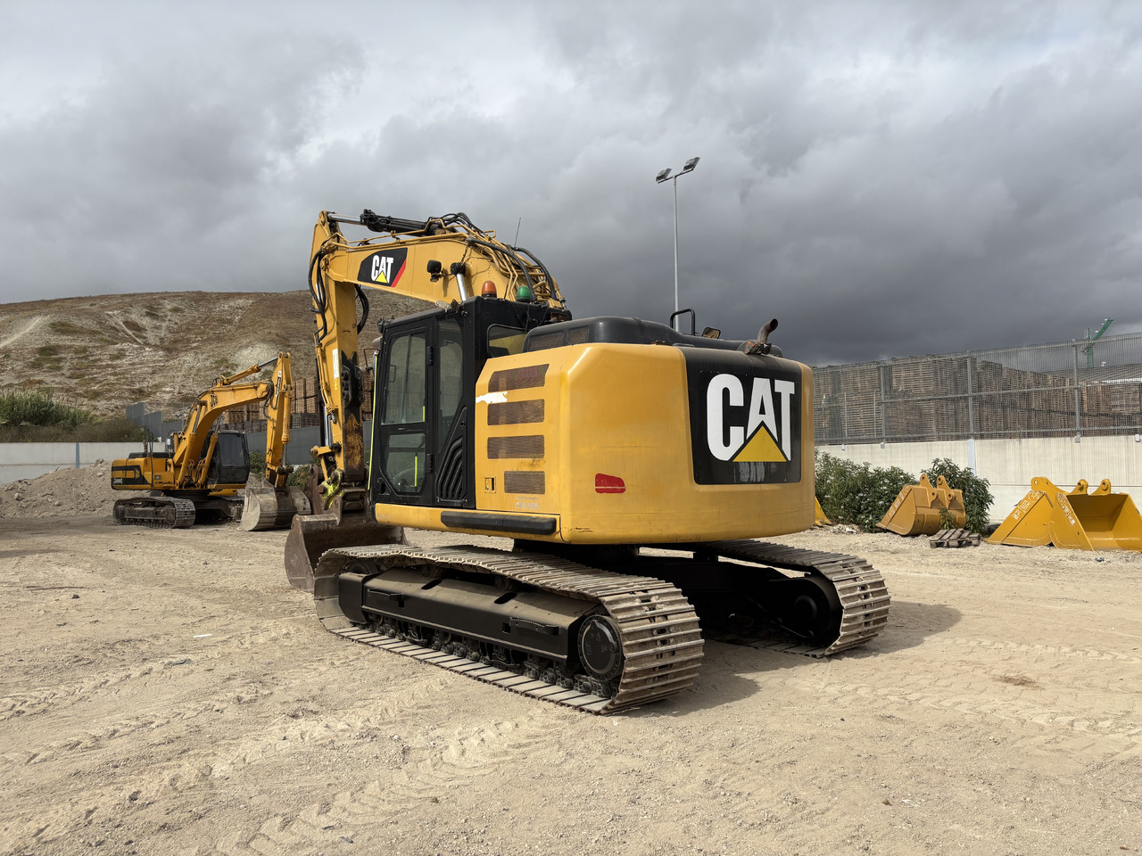 CATERPILLAR 320EL RR - Excavadora de cadenas: foto 3 CATERPILLAR 320EL RR - Excavadora de cadenas: foto 3