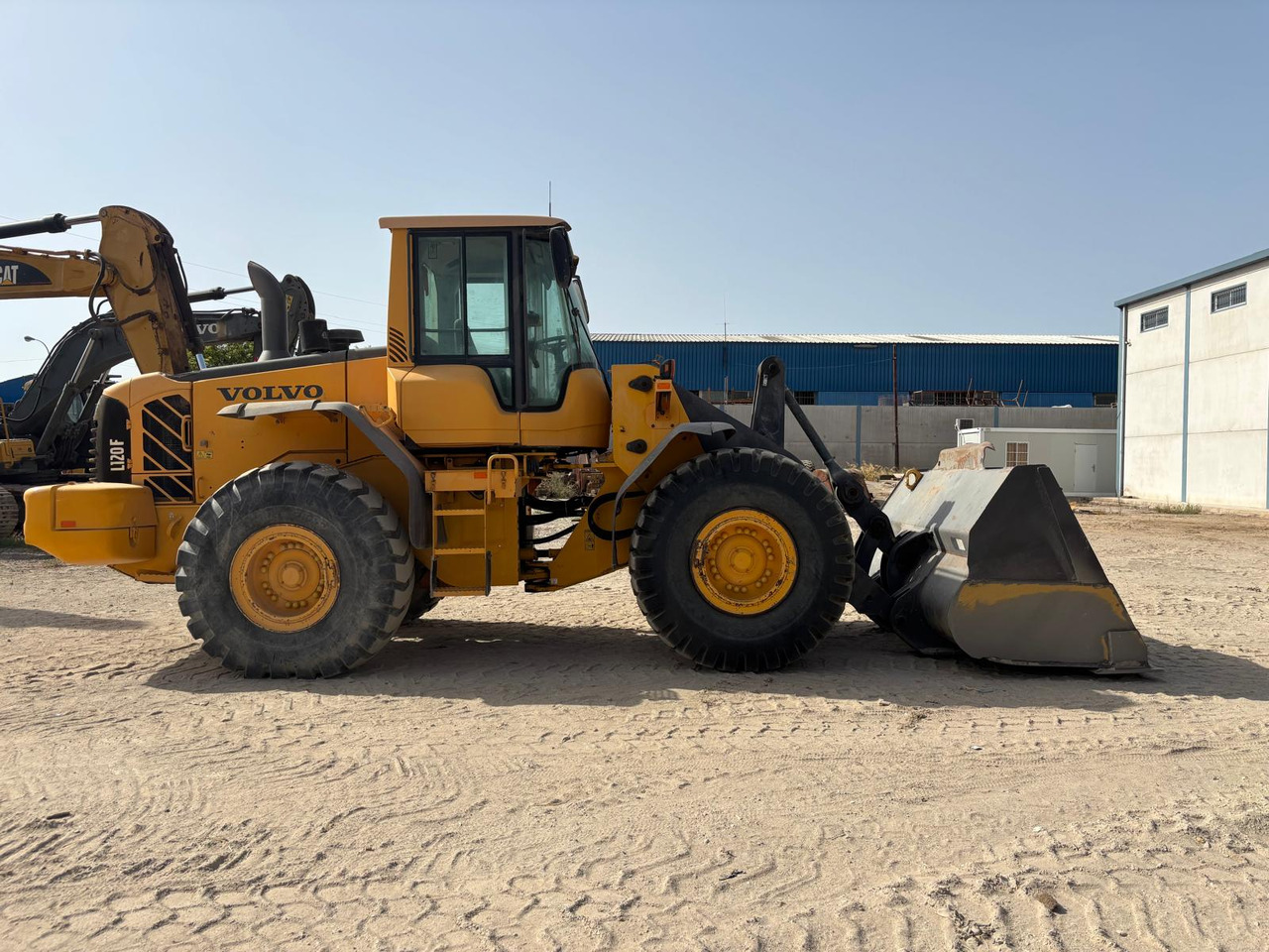 VOLVO L-120F - Cargadora de ruedas: foto 1 VOLVO L-120F - Cargadora de ruedas: foto 1