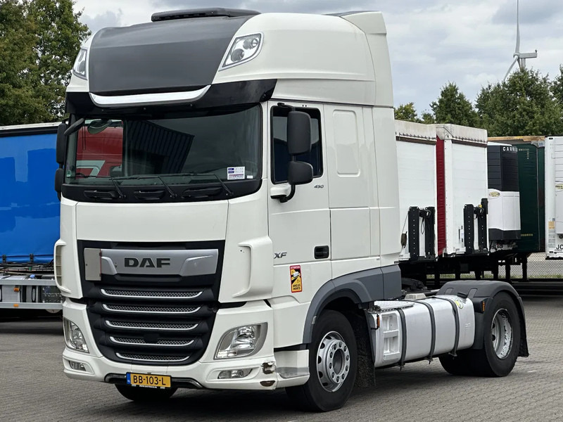 DAF XF 450 Super Space Cab Euro 6 D - Cabeza tractora: foto 1 DAF XF 450 Super Space Cab Euro 6 D - Cabeza tractora: foto 1