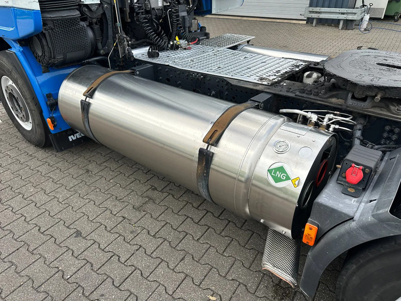 Cabeza tractora Iveco Stralis 460 LNG Euro 6 Retarder *NL-Truck*: foto 9
