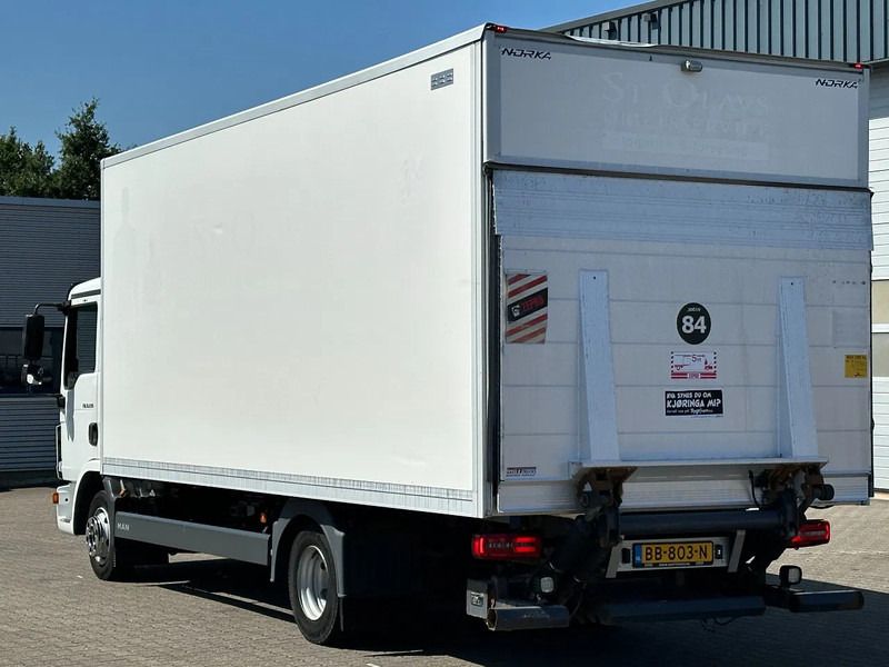 MAN TGL 8.220 4x2 Gesloten Opbouw / Laadklep / Euro 6 - Camión caja cerrada: foto 4 MAN TGL 8.220 4x2 Gesloten Opbouw / Laadklep / Euro 6 - Camión caja cerrada: foto 4