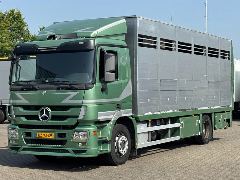 Mercedes-Benz Actros 1832 L 1 - 2 Stock Animal Transport - Camión transporte de ganado: foto 1 Mercedes-Benz Actros 1832 L 1 - 2 Stock Animal Transport - Camión transporte de ganado: foto 1