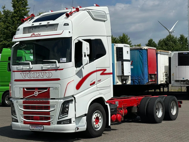 Volvo FH 16.750 6x4 Globe XL Chassis Retarder 4.30 Wb Full Air - Camión chasis: foto 1 Volvo FH 16.750 6x4 Globe XL Chassis Retarder 4.30 Wb Full Air - Camión chasis: foto 1