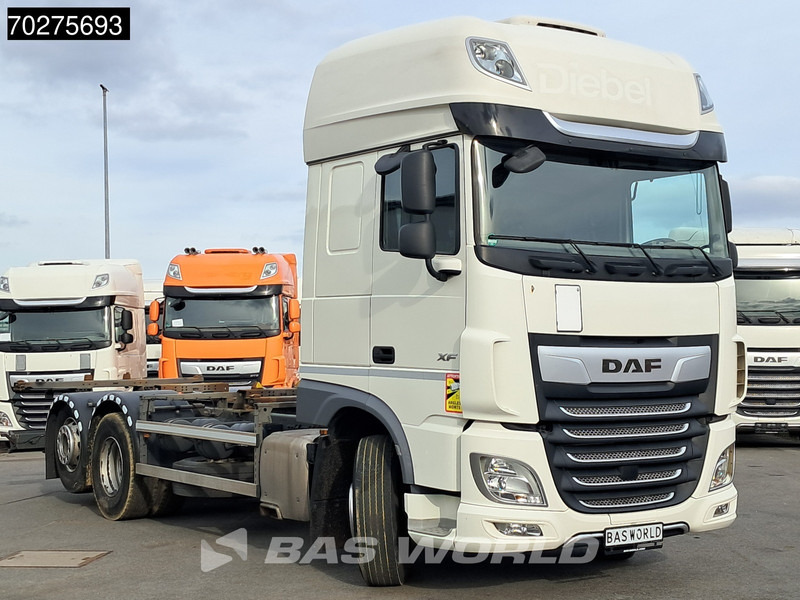 DAF XF 450 6X2 FAN SSC Retarder Lift-Lenkachse ACC Euro 6 - Camión portacontenedore/ Intercambiable: foto 3 DAF XF 450 6X2 FAN SSC Retarder Lift-Lenkachse ACC Euro 6 - Camión portacontenedore/ Intercambiable: foto 3