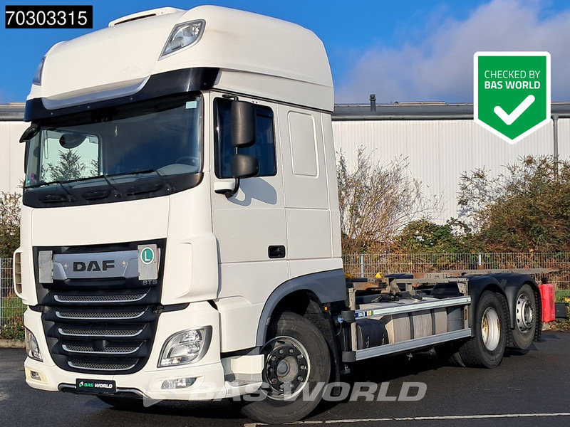 DAF XF 480 6X2 BDF SSC Retarder Lift+Steering Axle Automatic Euro 6 - Camión portacontenedore/ Intercambiable: foto 1 DAF XF 480 6X2 BDF SSC Retarder Lift+Steering Axle Automatic Euro 6 - Camión portacontenedore/ Intercambiable: foto 1