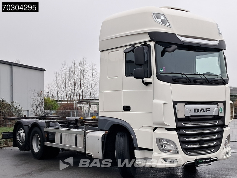 DAF XF 480 6X2 BDF SSC Retarder Lift+Steering Axle Automatic Euro 6 - Camión portacontenedore/ Intercambiable: foto 3 DAF XF 480 6X2 BDF SSC Retarder Lift+Steering Axle Automatic Euro 6 - Camión portacontenedore/ Intercambiable: foto 3