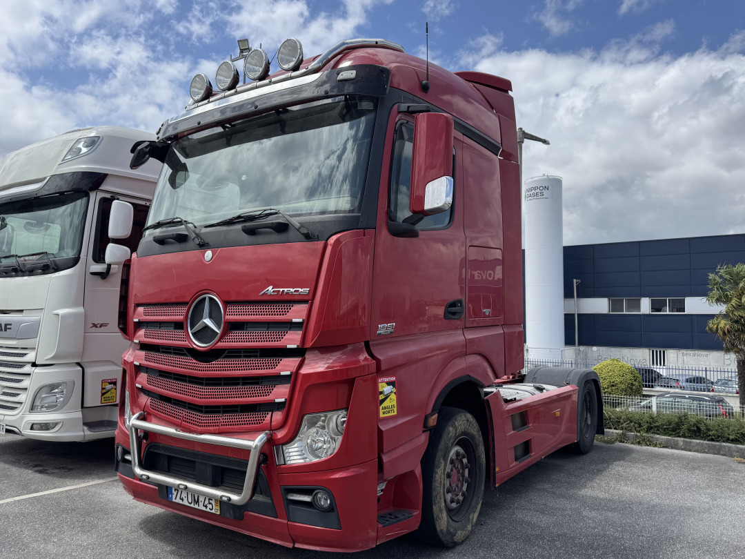 Mercedes Actros 510 1851 - Cabeza tractora: foto 2 Mercedes Actros 510 1851 - Cabeza tractora: foto 2
