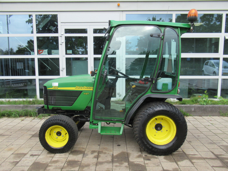 John Deere 4110 4WD 4x4 Hydrostaat Cabine - Tractor: foto 2 John Deere 4110 4WD 4x4 Hydrostaat Cabine - Tractor: foto 2
