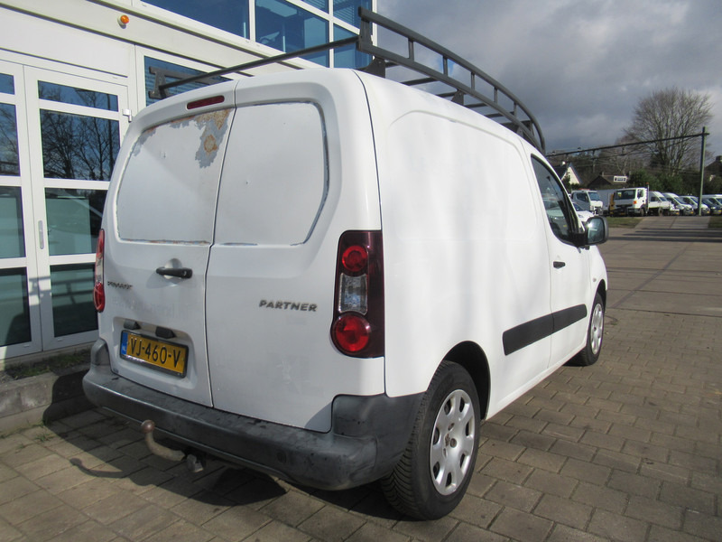 Peugeot Partner 120 1.6 HDI L1 XR Pro+ AIRCO Imperiaal Trekhaak - Furgoneta pequeña: foto 4 Peugeot Partner 120 1.6 HDI L1 XR Pro+ AIRCO Imperiaal Trekhaak - Furgoneta pequeña: foto 4