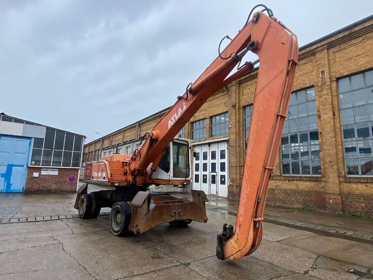Atlas 1704 MI mit Greifer Umschlagbagger Lang - Excavadora de ruedas: foto 3 Atlas 1704 MI mit Greifer Umschlagbagger Lang - Excavadora de ruedas: foto 3