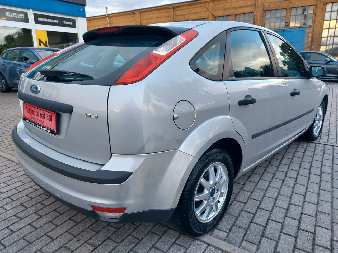 Ford Focus Lim. Trend Klima M+S - Sedan: foto 5 Ford Focus Lim. Trend Klima M+S - Sedan: foto 5