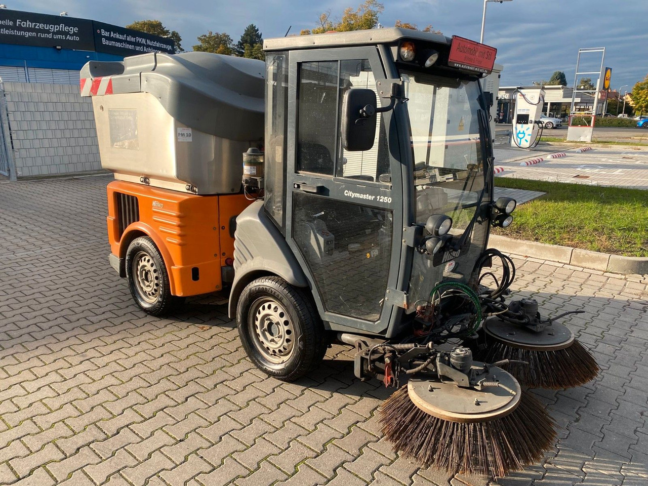 Hako Citymaster 1250 Kehrmaschine - Barredora vial: foto 4 Hako Citymaster 1250 Kehrmaschine - Barredora vial: foto 4