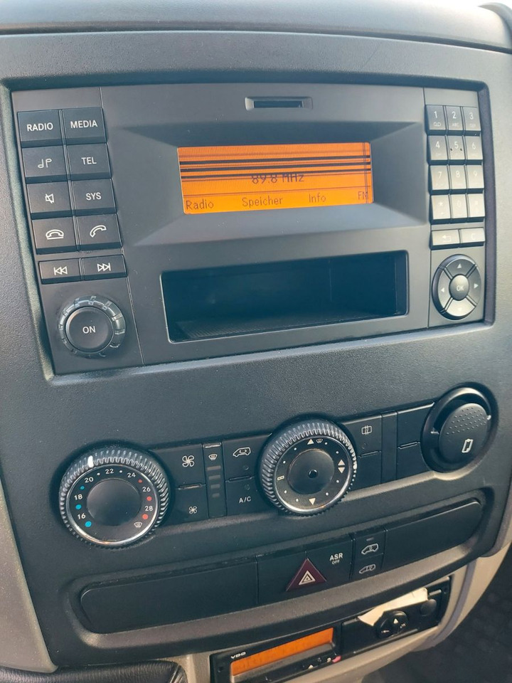 Furgón Mercedes-Benz Sprinter II Kasten 516 5T KLIMA AHK MAXI: foto 17 Furgón Mercedes-Benz Sprinter II Kasten 516 5T KLIMA AHK MAXI: foto 17