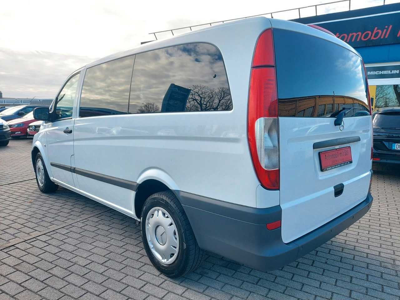 Mercedes-Benz Vito V6 165 KW 224 PS KLIMA Standheiz. SHZ TEMPO - Furgoneta de pasajeros: foto 5 Mercedes-Benz Vito V6 165 KW 224 PS KLIMA Standheiz. SHZ TEMPO - Furgoneta de pasajeros: foto 5