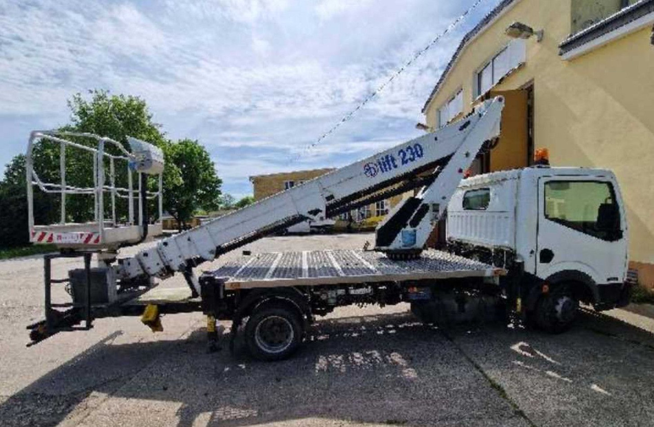 Nissan CABSTAR 35.11 HUBARBEITSBÜHNE LIFT 23 METER NEU - Camión con plataforma elevadora: foto 3 Nissan CABSTAR 35.11 HUBARBEITSBÜHNE LIFT 23 METER NEU - Camión con plataforma elevadora: foto 3