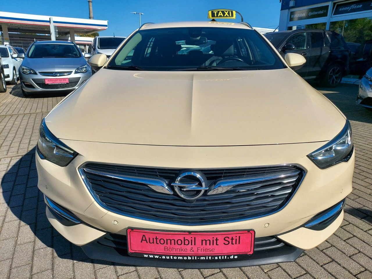 Opel Insignia B Sports Tourer Autom. Innovation Taxi - Coche familiar: foto 2 Opel Insignia B Sports Tourer Autom. Innovation Taxi - Coche familiar: foto 2