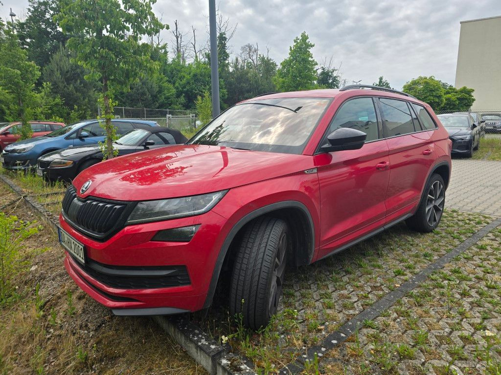 Skoda Kodiaq Sportline LED AUTOMATIK NAVI ALCANTARA - SUV/ Todoterreno: foto 1 Skoda Kodiaq Sportline LED AUTOMATIK NAVI ALCANTARA - SUV/ Todoterreno: foto 1