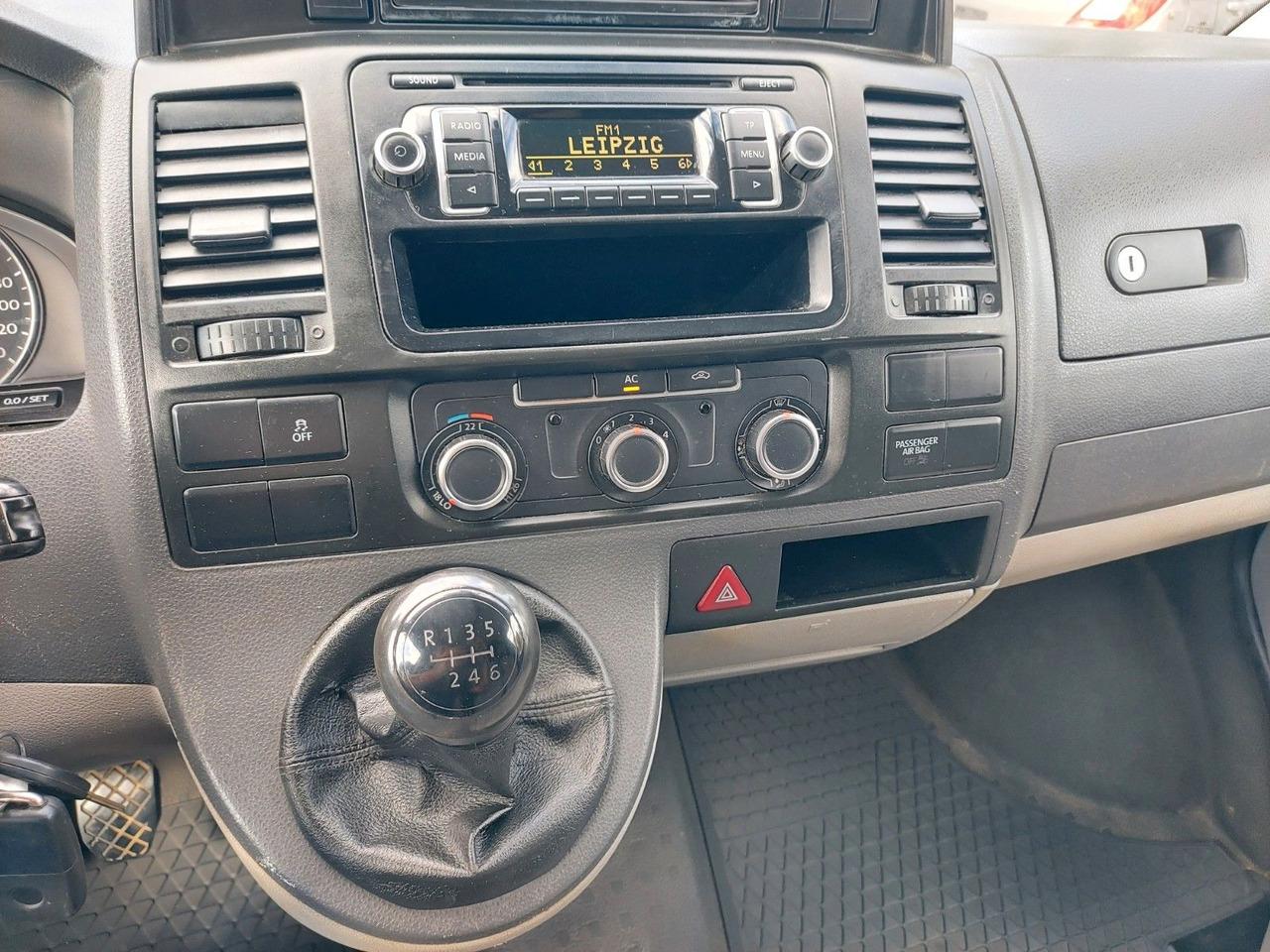 Furgoneta de pasajeros Volkswagen T5 Transporter Kasten Kombi Hoch lang Camper: foto 14 Furgoneta de pasajeros Volkswagen T5 Transporter Kasten Kombi Hoch lang Camper: foto 14