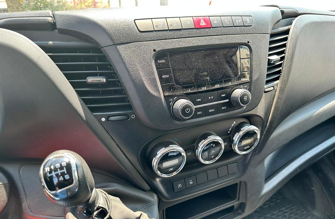 Iveco daily 35c16 euro 6 furgone e sponda - Furgoneta caja cerrada: foto 5 Iveco daily 35c16 euro 6 furgone e sponda - Furgoneta caja cerrada: foto 5