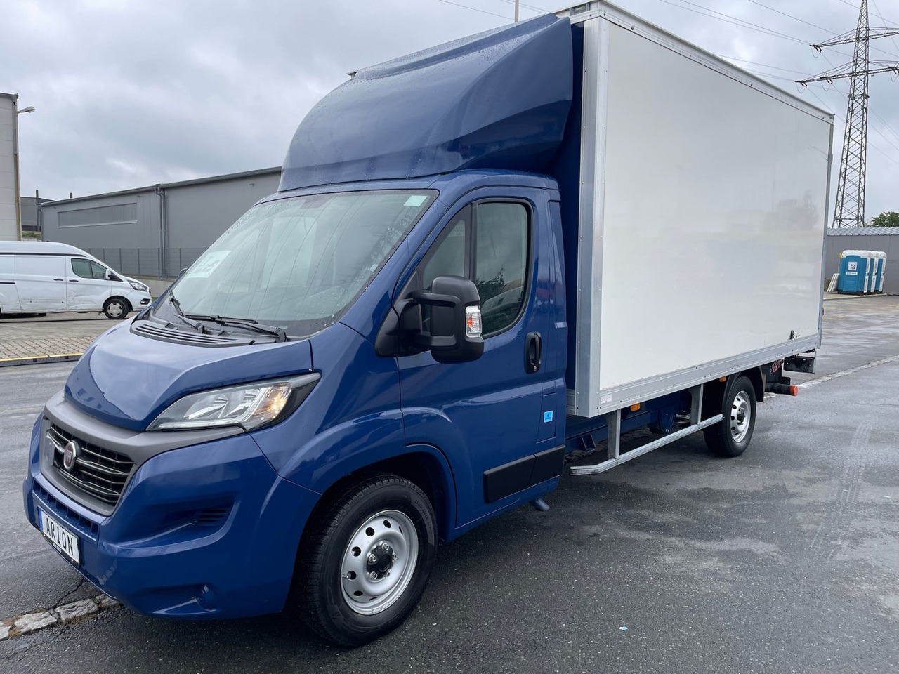 Fiat Ducato Maxi 35 130 L4H2 Koffer/LBW/AC/CAM/EU6d - Furgoneta caja cerrada: foto 3 Fiat Ducato Maxi 35 130 L4H2 Koffer/LBW/AC/CAM/EU6d - Furgoneta caja cerrada: foto 3