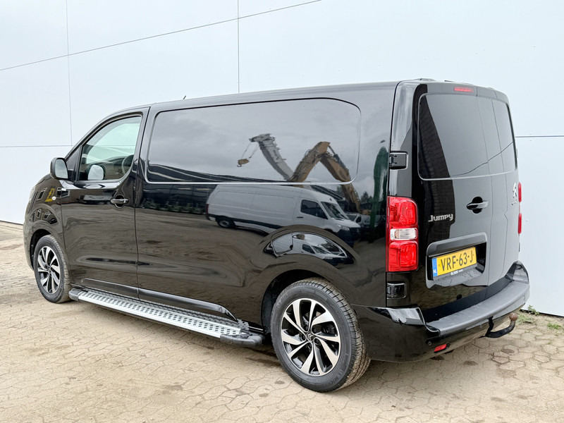 Citroën Jumpy 2.0 HDI 145pk L2H1 Airco Trekhaak Carplay Navigatie Cruise Control Achteruit -Rijcamera - Furgoneta pequeña: foto 2 Citroën Jumpy 2.0 HDI 145pk L2H1 Airco Trekhaak Carplay Navigatie Cruise Control Achteruit -Rijcamera - Furgoneta pequeña: foto 2