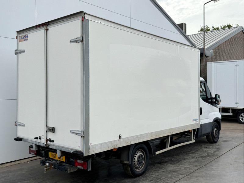 Iveco Daily 35S16 2.3 Bakwagen met achterdeur 3,5t Trekhaak Meubelbak Koffer Airco Cruise Control Camera - Furgoneta caja cerrada: foto 3 Iveco Daily 35S16 2.3 Bakwagen met achterdeur 3,5t Trekhaak Meubelbak Koffer Airco Cruise Control Camera - Furgoneta caja cerrada: foto 3