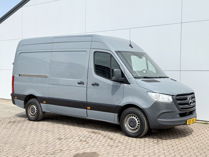 Mercedes-Benz Sprinter 315 1.9 CDI L2H2 Climate Control Cruise Control Carplay Camera RWD - Furgoneta pequeña: foto 4 Mercedes-Benz Sprinter 315 1.9 CDI L2H2 Climate Control Cruise Control Carplay Camera RWD - Furgoneta pequeña: foto 4