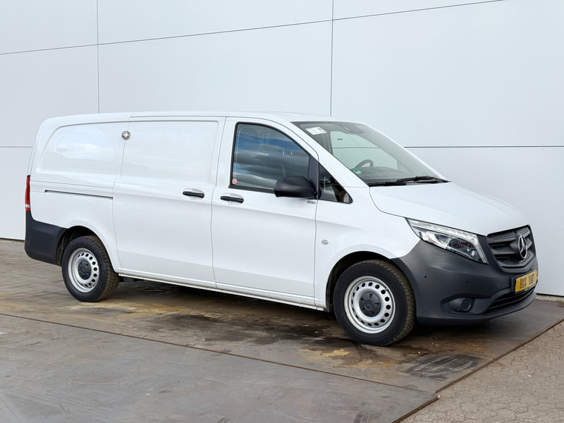 Mercedes-Benz Vito 114 2.1 CDI Automaat L2H1 LED Climate Control Cruise Control Lane Assist Navigatie Camera Parkeersensoren voor achter - Furgoneta pequeña: foto 4 Mercedes-Benz Vito 114 2.1 CDI Automaat L2H1 LED Climate Control Cruise Control Lane Assist Navigatie Camera Parkeersensoren voor achter - Furgoneta pequeña: foto 4
