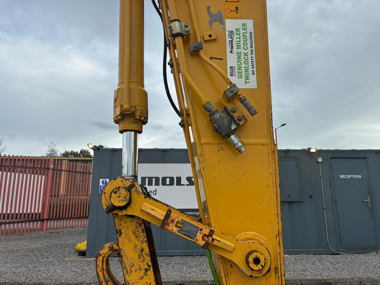 Excavadora de cadenas Kobelco SK210LC-10E: foto 11 Excavadora de cadenas Kobelco SK210LC-10E: foto 11