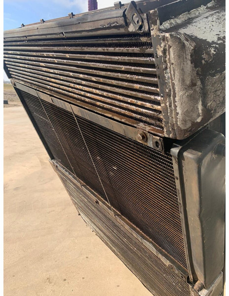 Liebherr A932 - Radiador: foto 4 Liebherr A932 - Radiador: foto 4